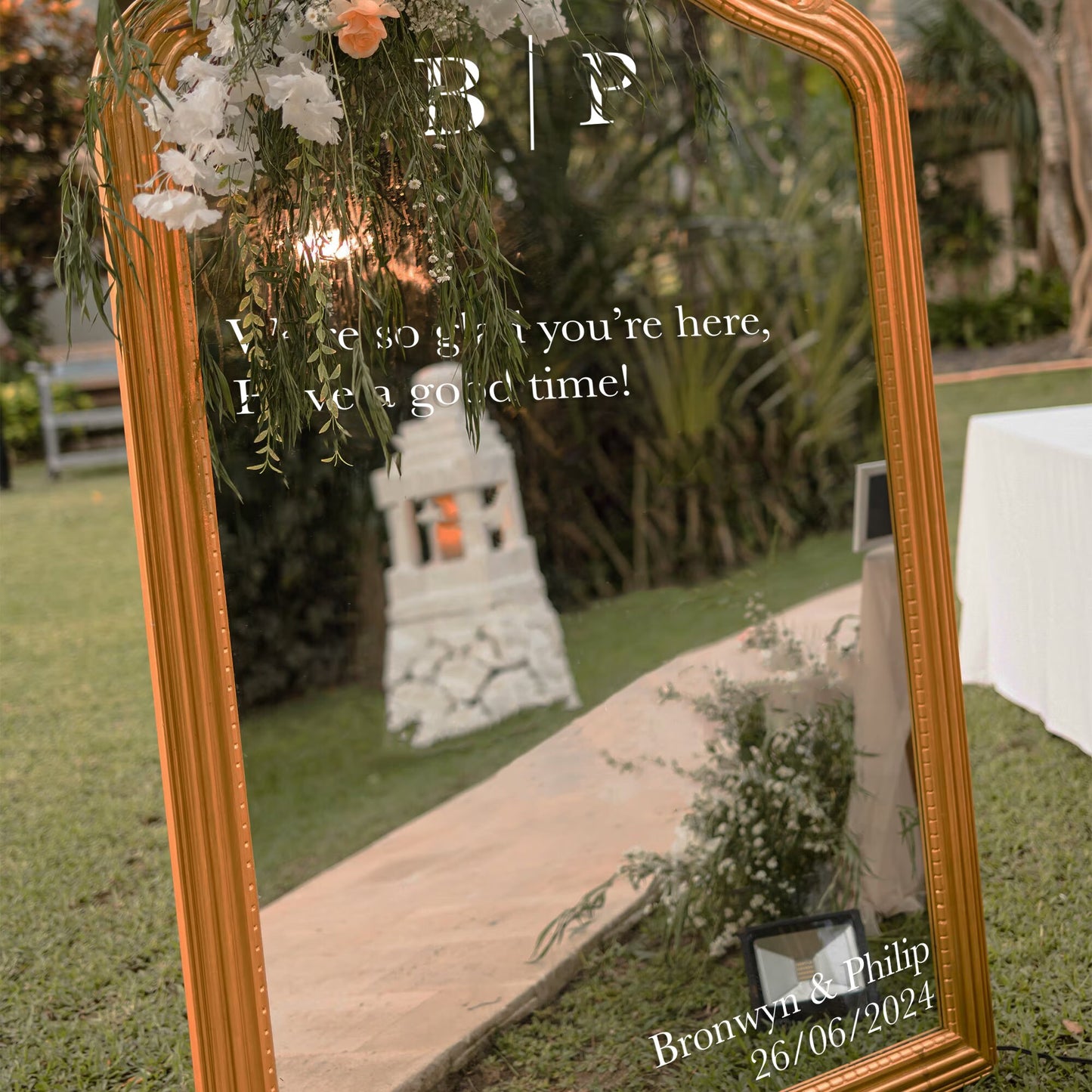 We're So Glad You're Here Wedding Sicker, DIY Wedding Sticker For Mirror/Sign, Personalised Sticker, Entrance Wedding Mirror