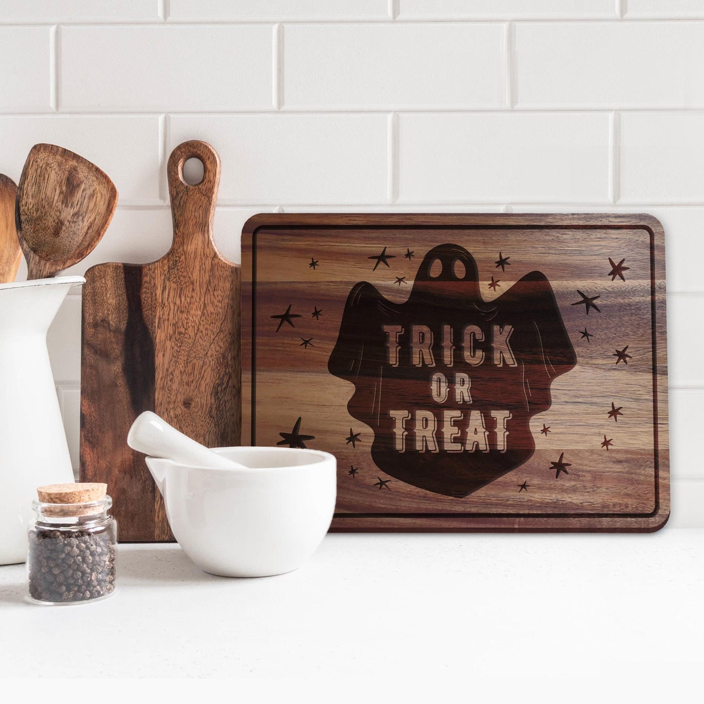 Trick or Treat Chopping Board - 01: Halloween Kitchen Decor, Spooky Season Wood Cutting Board, Autumnal Home Accessories Gift, Fall Vibes