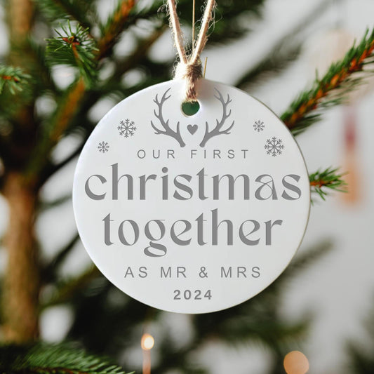 First Christmas Married - Antler Tree Ornament: Personalised Christmas Bauble For Newly Wed Couples, Xmas Keepsake Memento, Christmas Decor