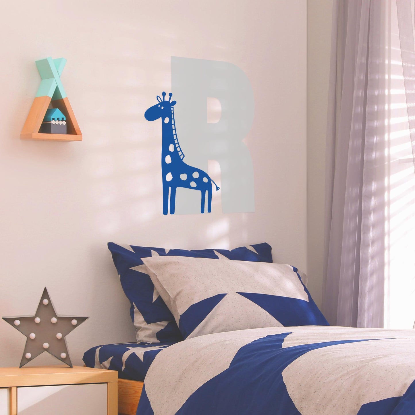 Personalised Initial & Animal Wall Sticker - Giraffe: Custom Kids Room Decor, Nursery Wall Art, Alphabet Letter Vinyl Decal, Animal Themed