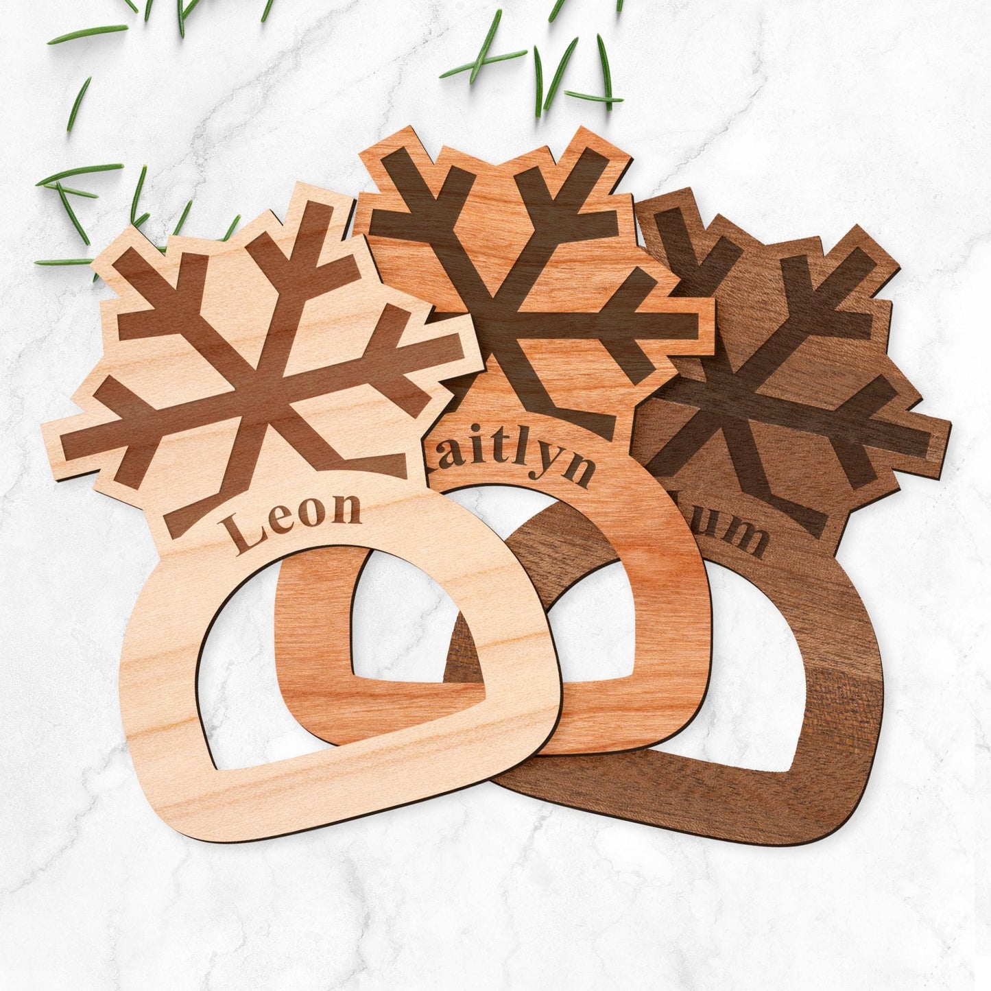 Personalised Wooden Snowflake Napkin Ring  Custom Name Engraved Place Setting, Winter or Christmas Table Decoration, Festive Tableware