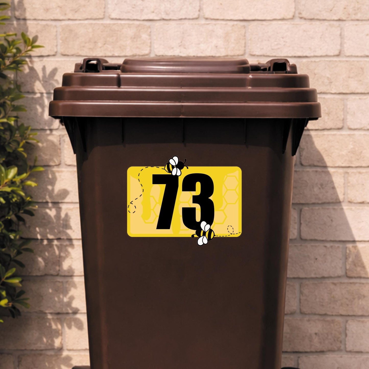 Bee Wheelie Bin Sticker | Personalised House Number Bin Decal | Cute Honey Bee Bin Label | Outdoor Vinyl Bin Number Sticker