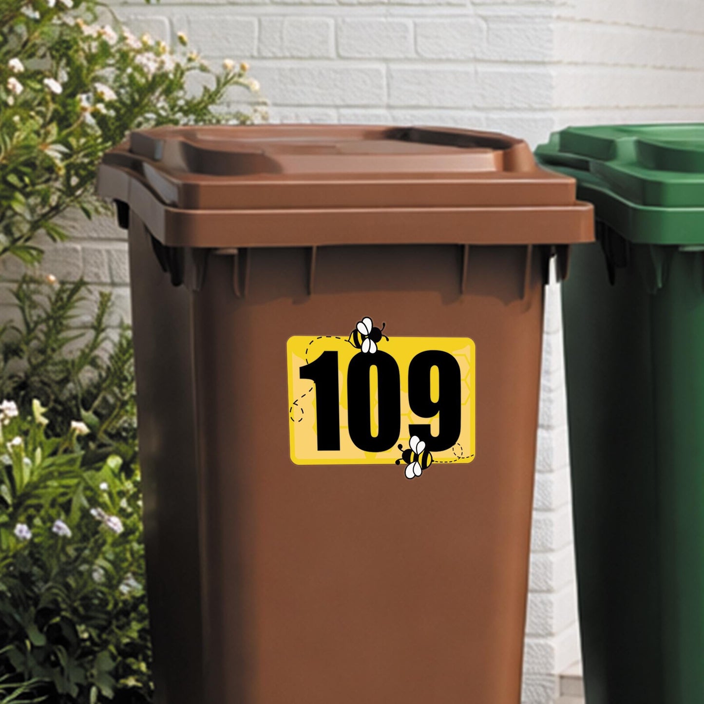 Bee Wheelie Bin Sticker | Personalised House Number Bin Decal | Cute Honey Bee Bin Label | Outdoor Vinyl Bin Number Sticker